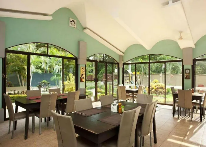 Pitaya Lodge